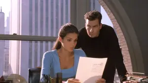 Видео к фильму Спросите Синди | Комедия &laquo;Спросите Синди&raquo; с Чарли Шином Трейлер