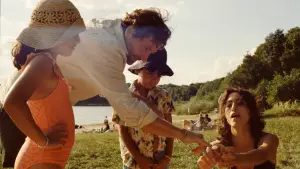 Задник к фильму "Maysoon" #771270