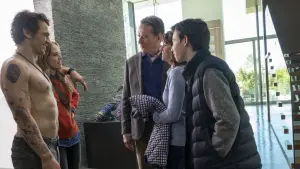 Задник к фильму "Почему он?" #288586