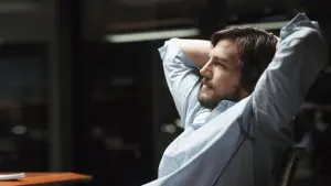 Задник к фильму "Джобс: Империя соблазна" #301779