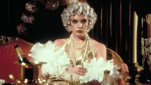 Задник к фильму "Бархатная золотая жила" #255135