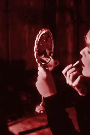 Постер к фильму "Твин Пикс: Сквозь огонь" #643303