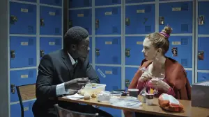 Задник к фильму "Молодая женщина" #741497