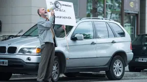 Задник к фильму "Увольнение" #492199