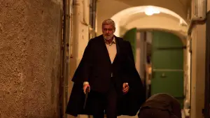 Задник к фильму "Досье «Чёрная канарейка»" #623072