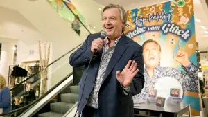 Задник к фильму "Horst Schlämmer sucht das Glück" #796669