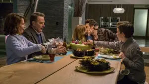 Задник к фильму "Почему он?" #288588