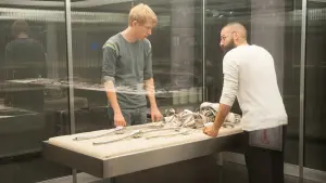 Задник к фильму "Из машины" #206910