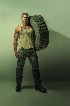 Постер к фильму "Голодные игры: Сойка-пересмешница. Часть 1" #566912