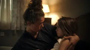 Видео к фильму 20 тысяч пород пчёл | Teaser [Subtitled]