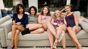 Задник к фильму "Очень плохие девчонки" #320742