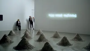 Видео к фильму Квадрат | КВАДРАТ / THE SQUARE, офіційний український трейлер, 2017