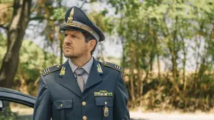 Задник к фильму "Спрячь бабушку в холодильнике" #299883