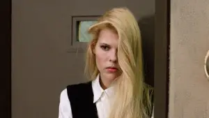 Задник к фильму "Школьный психолог, или Игра в любовь" #743574