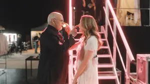 Задник к фильму "Голос любви" #399320