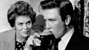 Задник к фильму "В субботу вечером, в воскресенье утром" #439573