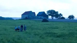 Задник к фильму "Лоре" #708263