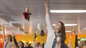 Задник к фильму "Анна и апокалипсис" #307314