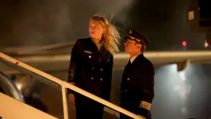 Задник к фильму "Экипаж" #349042