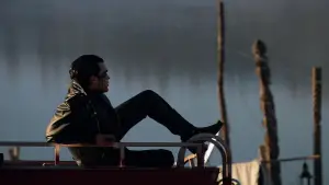 Задник к фильму "Между" #712999