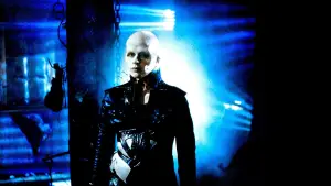 Задник к фильму "Восставший из ада" #687858