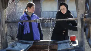 Задник к фильму "За холмами" #469125