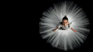 Задник к фильму "Эбигейл" #472050