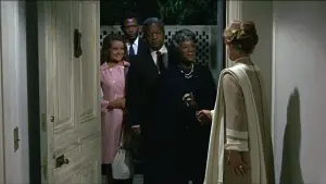 Задник к фильму "Угадай, кто придёт к обеду?" #207095