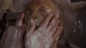 Задник к фильму "Бог людоедов" #396689