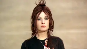 Задник к фильму "Девушка с пистолетом" #456914