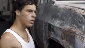 Задник к фильму "Издалека" #493065