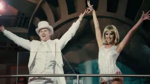 Задник к фильму "Классный мюзикл 3: Выпускной" #721453