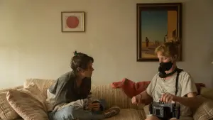 Задник к фильму "Любовь истекает кровью" #434502