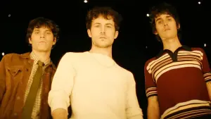 Видео к фильму Model Tour Promo | Wallows - Model Tour Promo