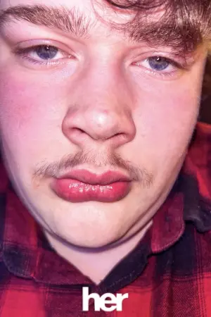 Постер к фильму "Она" #67382