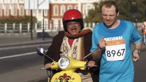 Задник к фильму "Беги, толстяк, беги" #693961