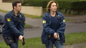 Задник к фильму "Не оставляющий следа" #303526