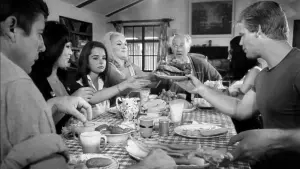 Задник к фильму "Быстрая Кошечка! Убей, Убей!" #467258