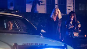 Задник к фильму "Хэллоуин заканчивается" #301200