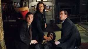 Задник к фильму "Смерть на похоронах" #255573