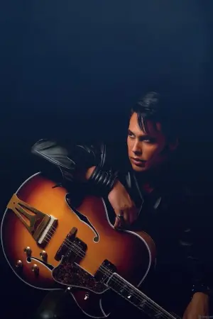 Постер к фильму "Элвис" #207078