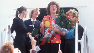 Задник к фильму "Голый пистолет: Из полицейских архивов" #637919