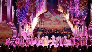 Задник к фильму "Злая: Одна чудесная ночь" #626792