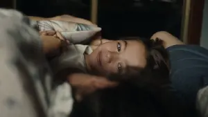 Задник к фильму "20 тысяч пород пчёл" #190571