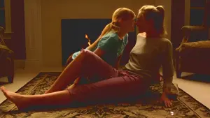 Задник к фильму "Блумингтон" #438775