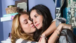 Задник к фильму "Лето. Одноклассники. Любовь" #302913