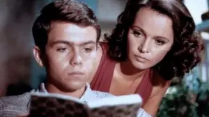 Задник к фильму "Коварство" #588066