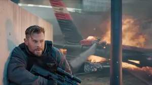 Задник к фильму "Тайлер Рейк: Операция по спасению 2" #169679