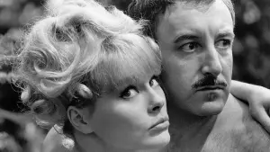 Задник к фильму "Выстрел в темноте" #229136