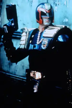 Постер к фильму "Судья Дредд" #682149